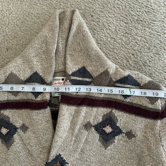 Geometric Patterned Cardigan - Picture 3 of 6